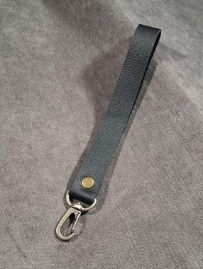 Pip Robins Accessories Detachable Black Leather Wristlet Strap with Brass NEW
